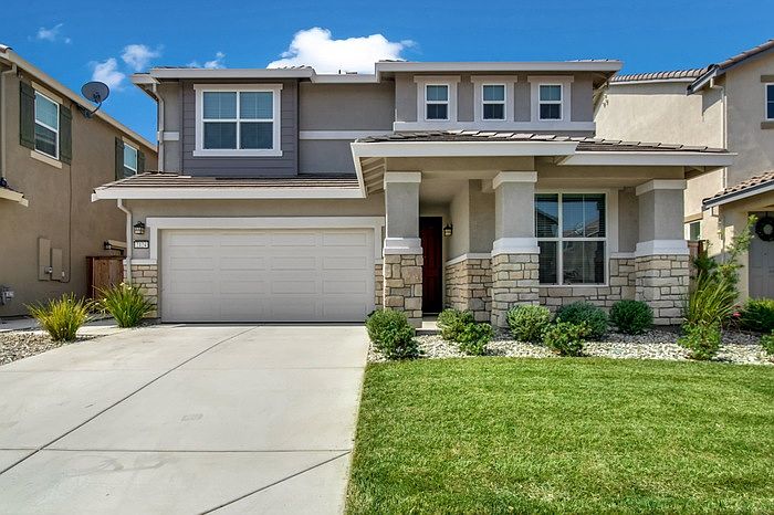 1st image of 2124 Castle Pines Way