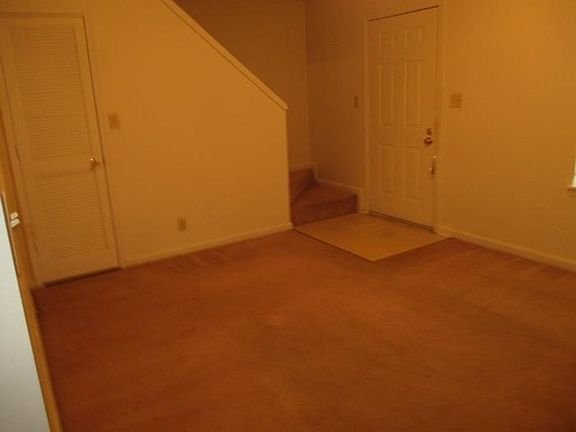 2nd image of 811 Stafford St #811B