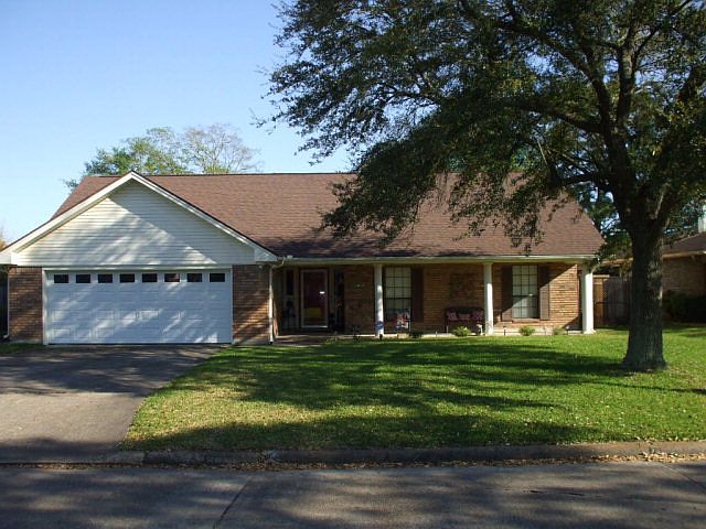 1st image of 3826 Blackberry Ln