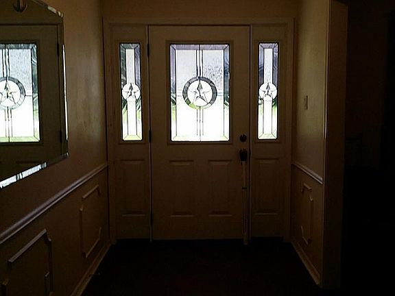 5th image of 1103 Woodfield Ln