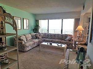 02-Living Room 01