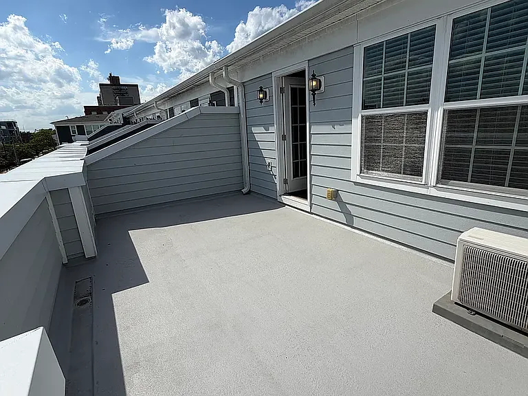 405 Monroe Ave — Photo 9