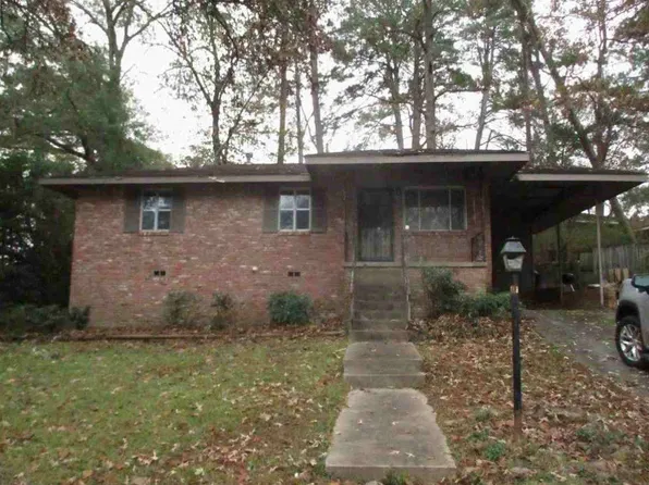 30 Berkshire Dr, Little Rock, AR 72204