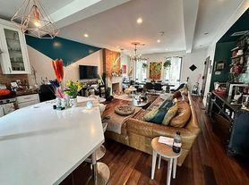 73 Carlton Ave