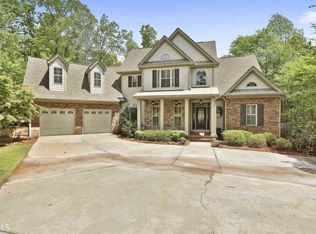 25 Retreat Dr, Newnan, GA 30263