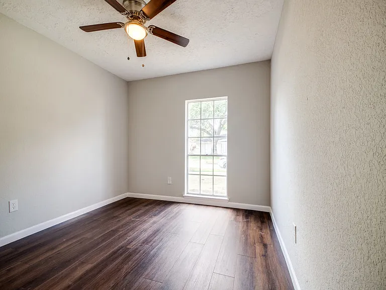 287 Eldon St #1 — Photo 18