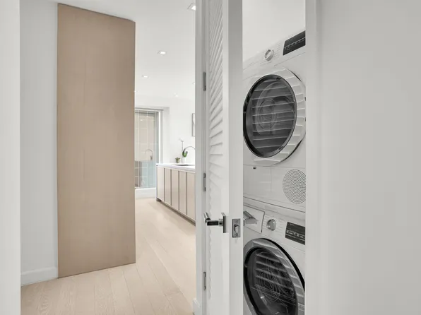 138 East 50th Street image 58 of 69