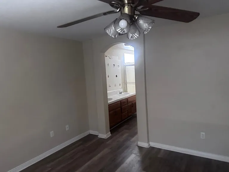 10134 Seven Falls Ave — Photo 19