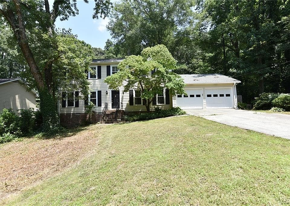 1st image of 2243 Brookfield Dr