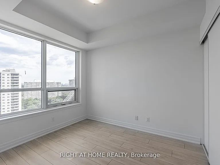 30 Elm Dr W #1103 — Photo 18