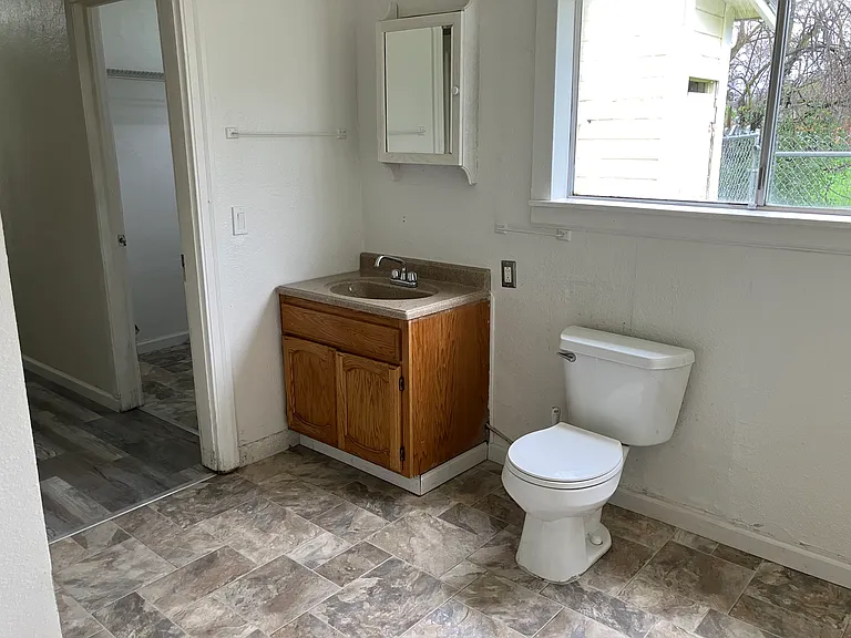 Rear bath