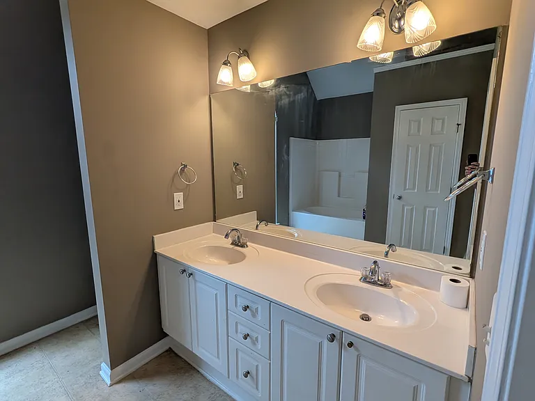 323 Forest Lakes Dr — Photo 7