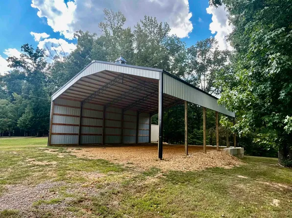 250 Teal Ln, Savannah, TN 38372