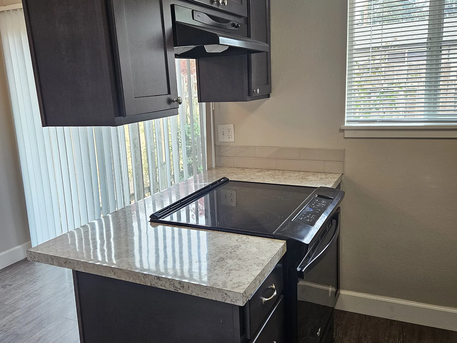 Country Lane Apartments — Photo 4