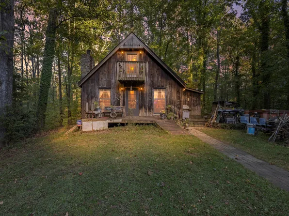 4177 S Jimmy Dr, Rocky Face, GA 30740