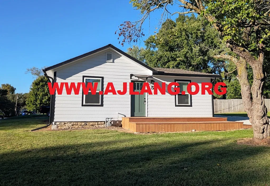 3 bed, 1020 sqft, $1,625 — Photo 1