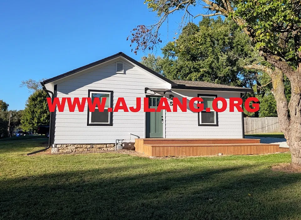 500 E Whitney St