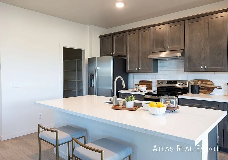 Gated Community, Pet Friendly, Upgraded Lifestyle - Now Available — Photo 3