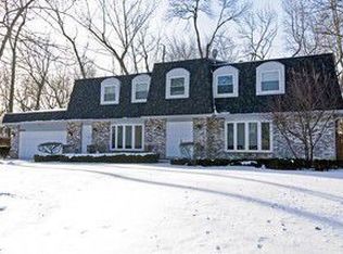 856 Edgewood Ct, Highland Park, IL 60035