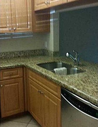 5th image of 10317 NW 8th St #104