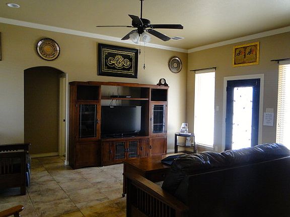 4th image of 5818 Pedernales Dr