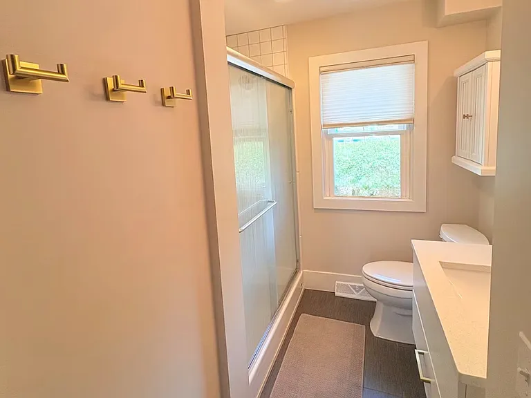 1818 Hillcrest St — Photo 16