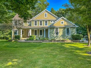 247 Papillon Dr, Valparaiso, IN 46385