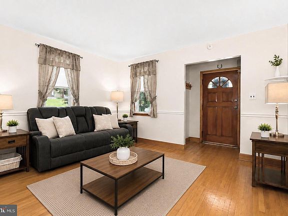 4th image of 1700 Todd Ave