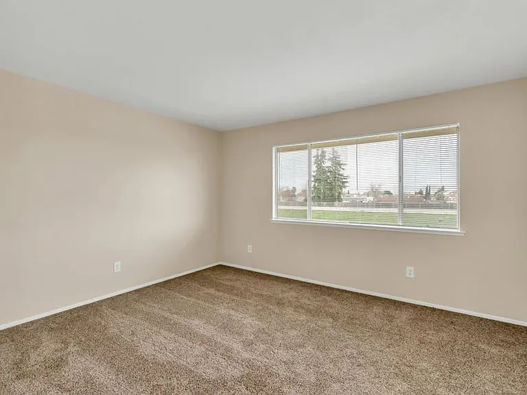 4082 Weymouth Ln — Photo 17