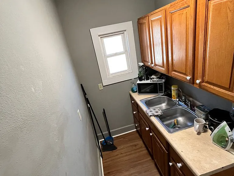 3309 University Ave — Photo 25