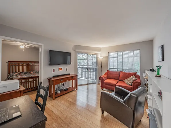 18333 Roehampton Dr APT 427, Dallas, TX 75252