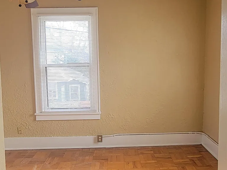 1239 Agnes Pl — Photo 3