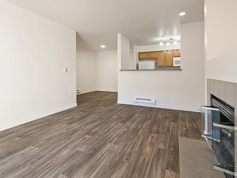 Valley Springs Apartments — Photo 23