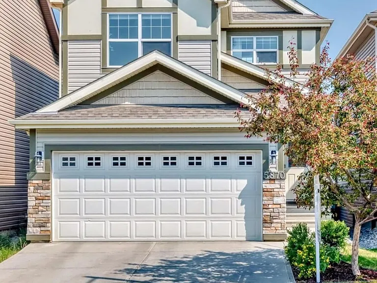 Anthony Cres SW — Photo 1