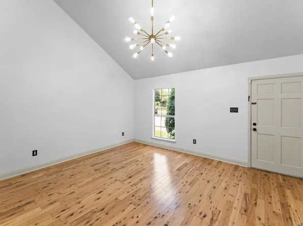 402 Lee Dr APT 2A, Baton Rouge, LA 70808