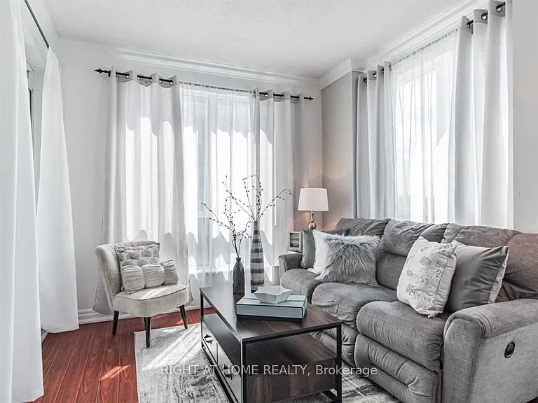 2087 Lake Shore Blvd W #207 — Photo 8