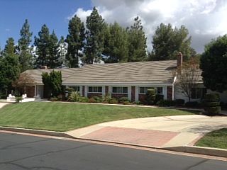 2nd image of 488 S Oak Creek Dr