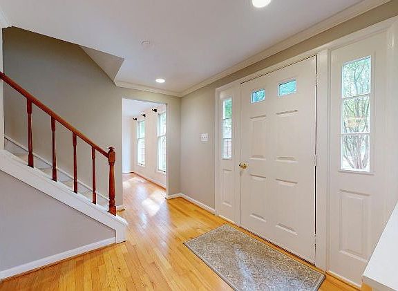 2nd image of 9625 Locust Hill Dr
