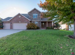 3755 N Ashbury Dr, Springfield, MO 65803