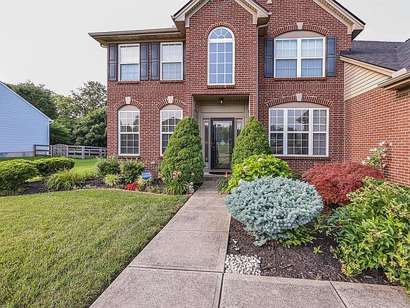 3rd image of 7533 Cedarcrest Dr