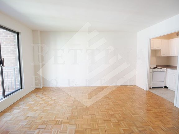 4th image of 228 E 85th St APT 6d