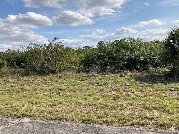 3rd image of 208 Elmwood St Lot 7