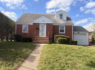 284 Main Ave, Wood Ridge, NJ 07075
