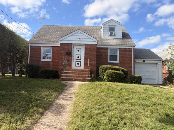 284 Main Ave