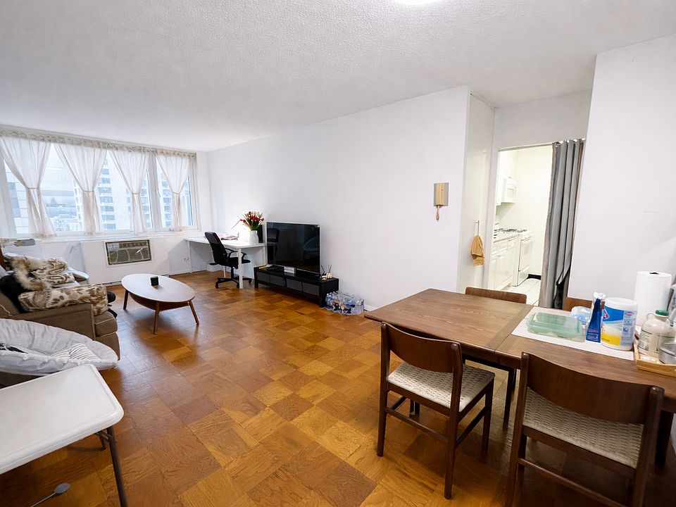 1st image of 230 W 55th St APT 17C