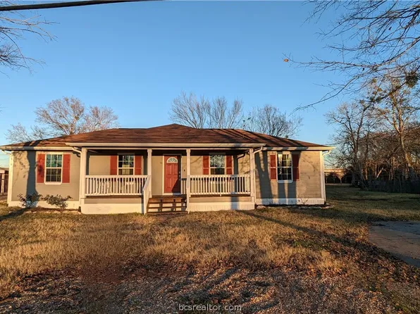 203 Minnie St, Navasota, TX 77868