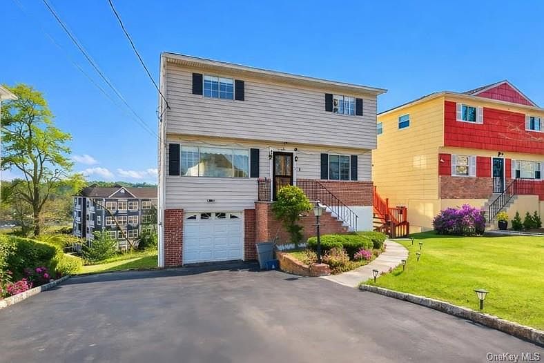 1st image of 65 Skymeadow Place