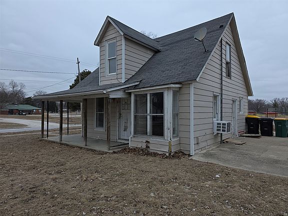 4th image of 442 N 10th St