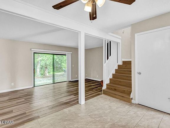 4th image of 15 Fair Oaks Cir