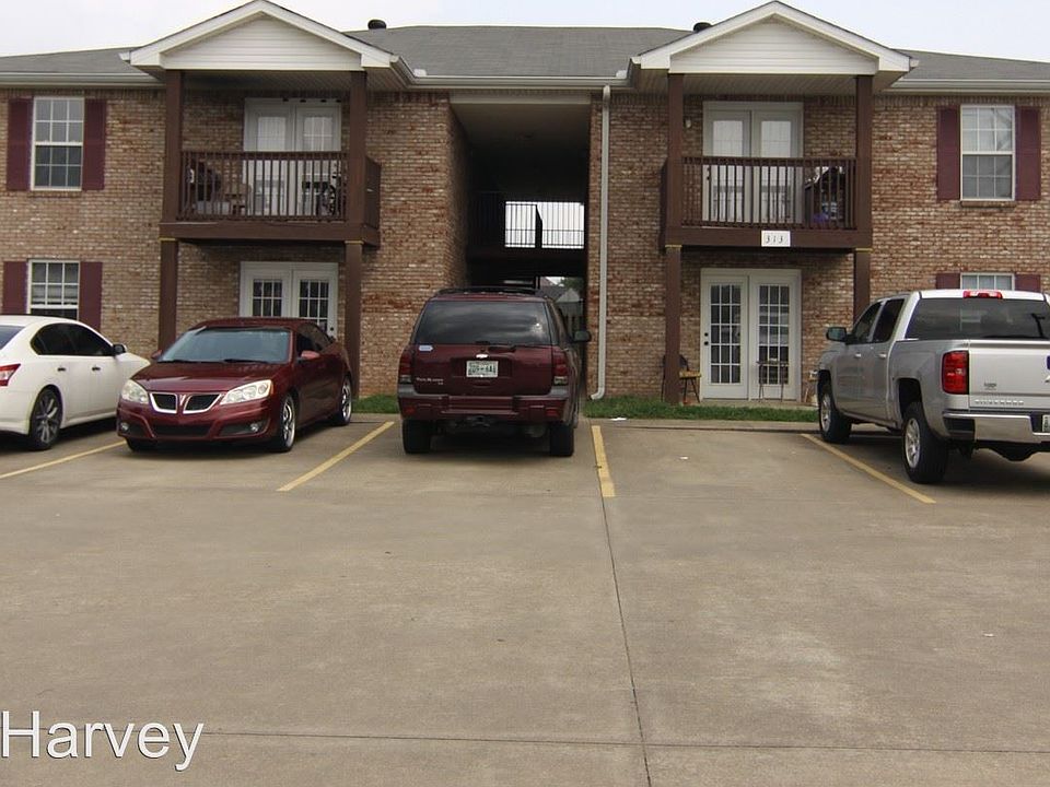 1st image of 313 Lansinger Ln APT A